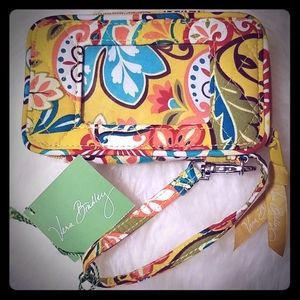NWT Vera Bradley Smartphone Wristlet